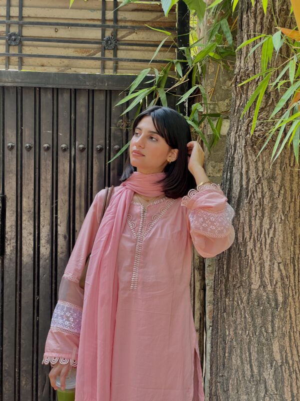 Lawn 3 piece Pink